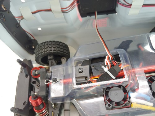 MJX Hyper Go 14301 Brushless 1/14 Scale RC Car RTR (No Battery) Rubber Tires - Picture 11 of 17