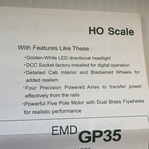 Kato 37-3020-2 HO Scale, Undecorated. EMD GP35 Phase Ia Diesel - Picture 6 of 7