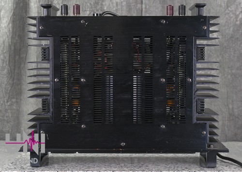 Yamaha P-2200 Professional Series Power Amplifier in Very Good Condition - Picture 10 of 16