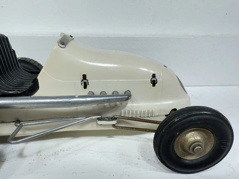 Desirable Ohlsson & Rice Tether Car in White #56 Pusher Car - Image 3 of 4