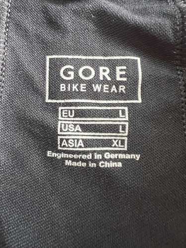 Gore Cycling Jacket Phantom Convertible Windstopper | Men's | Red/Black | Large - Picture 8 of 13