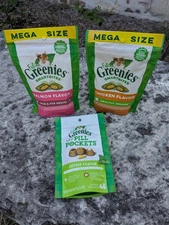 2 Greenies Feline Smartbites Value size Plus 1 Feline Greenies Pill Pockets