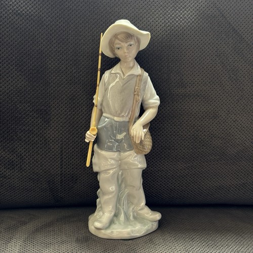 Vintage Lladro “Fisher Boy” Porcelain Figurine #4809 *READ* No Box - Picture 1 of 14