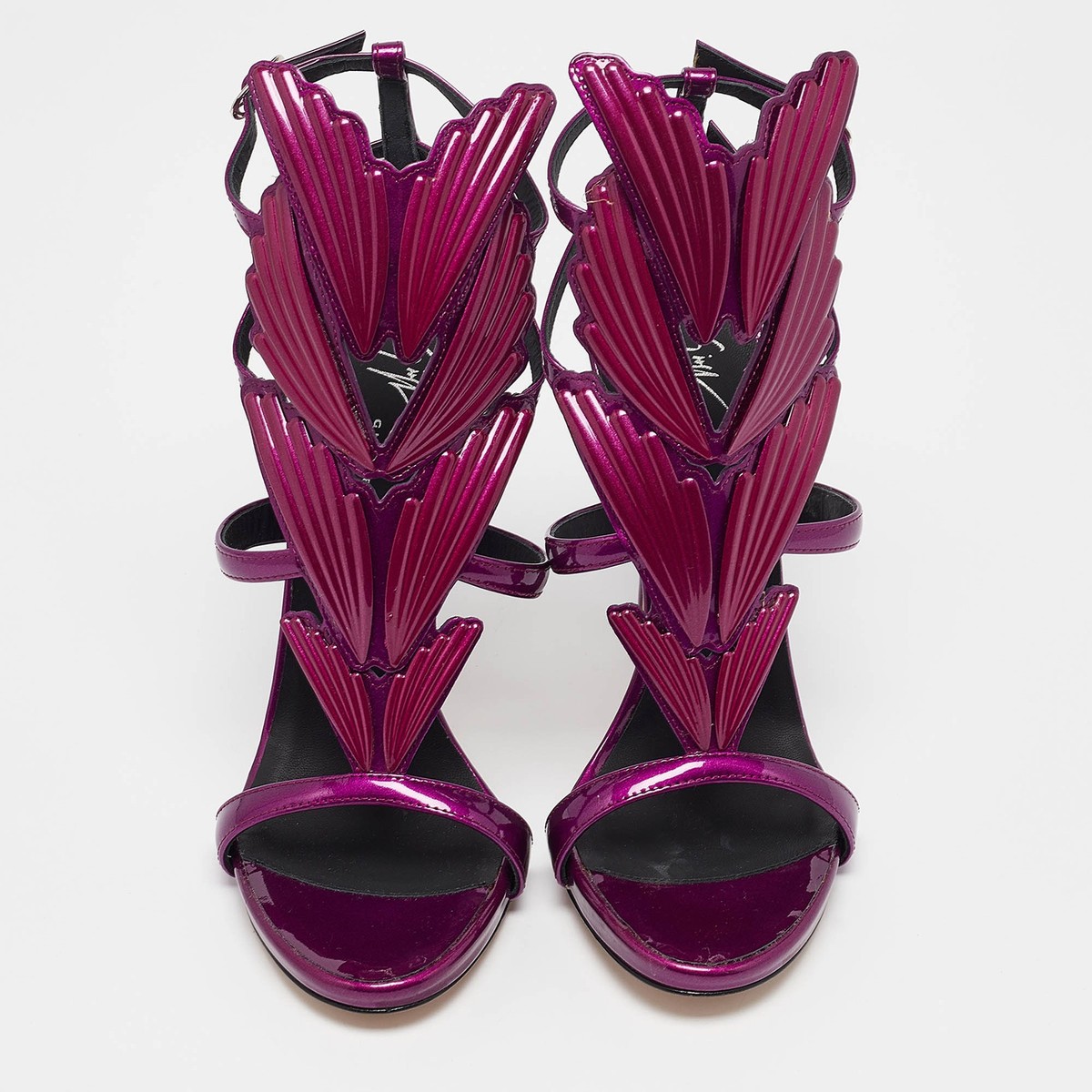 サンダル・ミュール GIUSEPPE ZANOTTI Women Sandals E300017003 PINK Amazon.com: Giuseppe Zanotti, Erwan Sandals, 10, Pink