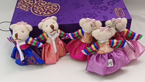 5er Set süße Bär Schlüsselanhänger im traditionellen koreanischen Hanbok Outfit - Bild 4 von 9