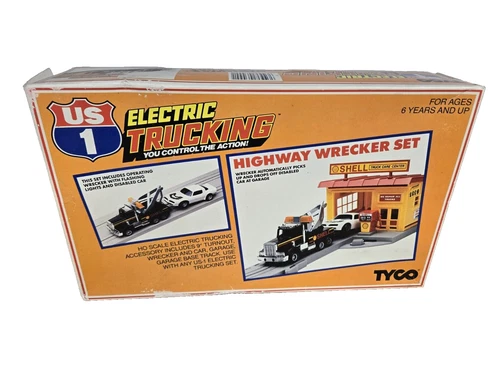 Boxed TYCO US1   Trucking Highway Wrecker, Trans Am & Shell Garage