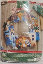 Plaid Bucilla Felt Christmas "Town of Bethlehem Wreath" 2016