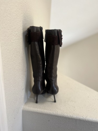 ESCADA KNIEHOHE BRAUNE WEICHE LEDERSTIEFEL MIT VERZIERUNG. Größe 35,5 LESEN - Bild 7 von 15