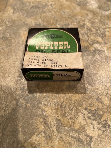 Jupiter Oil Seal Axle Case 67129-S OEM 38342-21001 , Japan Made , F+S - Picture 1 of 5