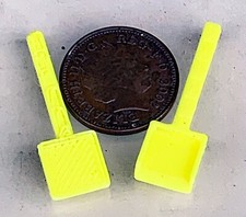 Dolls House Plastic Spades 2 Yellow Garden Beach 1:12 Scale Miniature tumdee