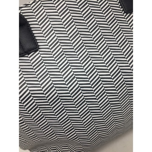 Trina Turk Optical Illusion Black & White Chevron 2 Way Tote NWT - Picture 13 of 19
