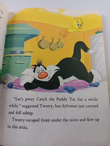 Tweety Plays Catch the Puddy tat - no111-34 hardcover vintage Golden book 1975 - Picture 10 of 17