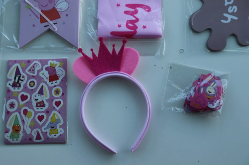 CLAIRE'S PEPPA SCHWEIN MÄDCHEN GEBURTSTAG PARTY DEKORATIONEN ZUSATZ BOX FÜR 8 KINDER - Bild 10 von 13