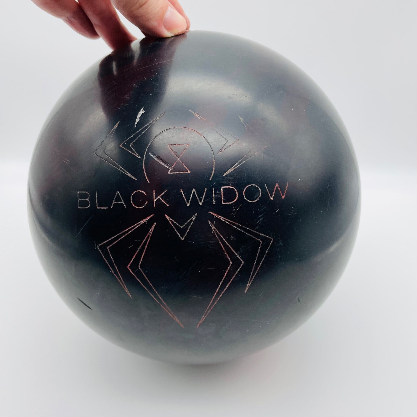 Used 15 lbs Hammer Black Widow Reactive Resin Bowling Ball สถานีตำรวจ