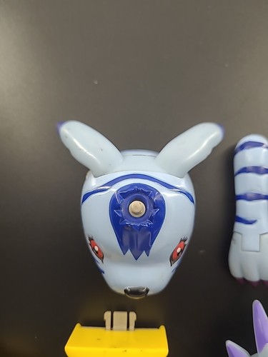 Digimon Gabumon Deluxe Micro Playset Figure - Bandai 2000 Garurumon Replacement - Picture 6 of 15