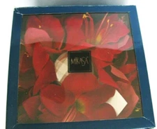 Mikasa 9” Amaryllis Classic Holiday Candle Centerpiece Original Box