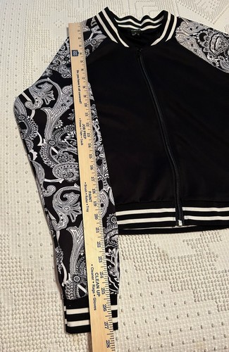 RUE 21 Women’s Zip Up Bomber Style B & W JACKET SIZE XL Paisley , Stripes, Solid - Picture 5 of 7