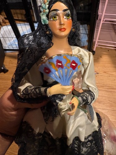 Vintage MUNECOS CARSELLE 12" Mexican doll Dress White/black