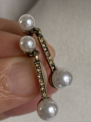 Lia Sophia Pearl Drop Earrings Signed LS 1 1/8” Antique GoldTone Brown Very Rare - Bild 12 von 12