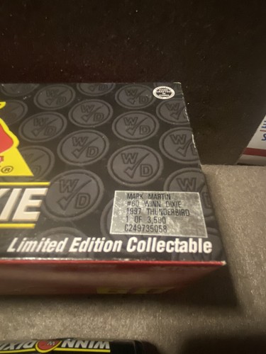 ACTION COLLECTIBLES MARK MARTIN #60 WINN DIXIE 1997 FORD THUNDERBIRD 1:24 BUSCH - Picture 3 of 3