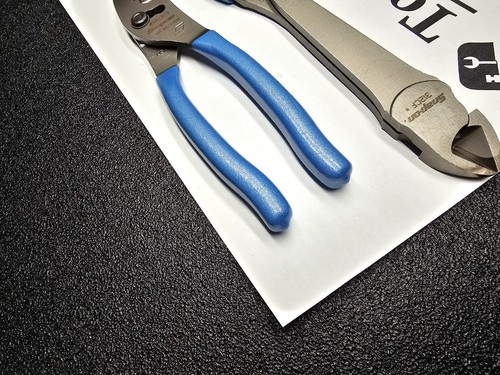 Snap-on Tools USA NEW 2pc PEARL BLUE Heavy-Duty Diagonal Cutter & Plier Lot Set - Picture 6 of 12