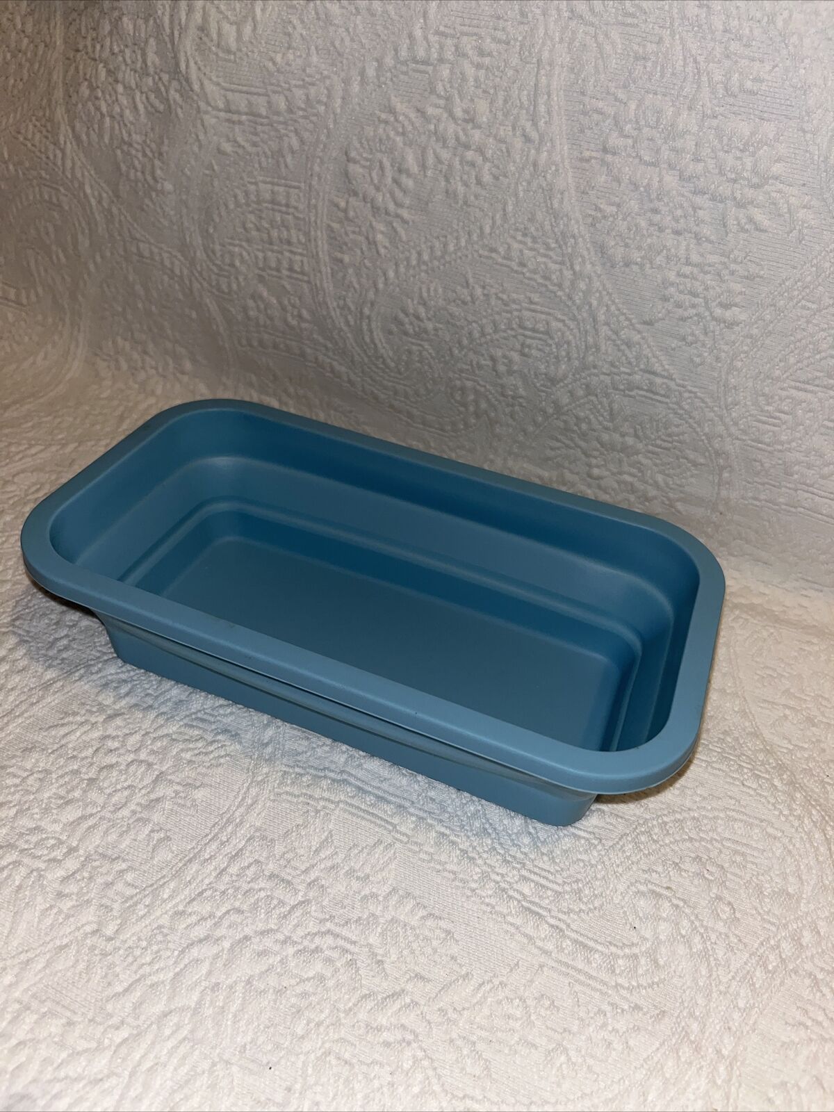 Collapsible Silicone Baking Pans, Loaf 8 1/2 × 4 2 3/4