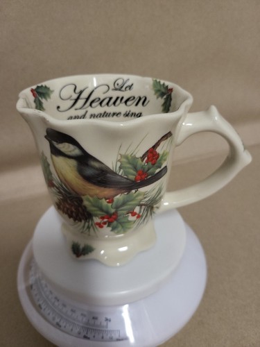 Cracker Barrel Season of Peace Cardinal Christmas Scalloped Coffee Mug 4.5 In