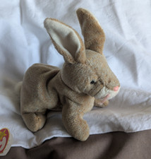 Ty Beanie Baby NIBBLY the  brown rabbit DOB 07/05/1998 with detached swing tag