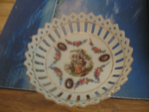 Bavaria Candy/Trinket Dish, Round, 4 in diameter, Open Weave - Picture 3 of 8