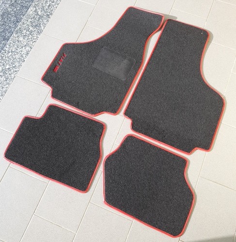 Kit De Alfombrillas 4PZ En Moqueta Negra Con Bordado En Rojo Para Fiat 500Epoca - Imagen 2 de 9