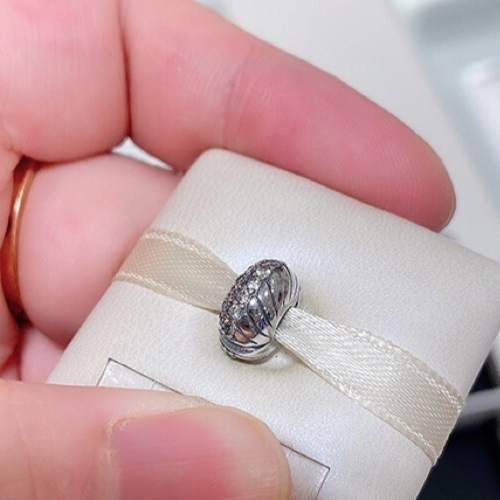 Neu Original Pandora Funkelndes Pavé Schlangenkette Muster Clip Charm 799089C01 - Bild 7 von 8