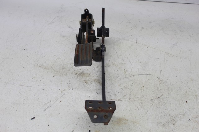 2010 KUBOTA RTV500 4X4 RIGHT LEFT REARSET BRAKE FOOT PEDAL GAS FOOT PEDAL 2010 KUBOTA RTV500 4X4 RIGHT LEFT REARSET BRAKE FOOT PEDAL GAS FOOT PEDAL
