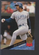 Juan Gonzalez  Texas Rangers 1993 Leaf #170 