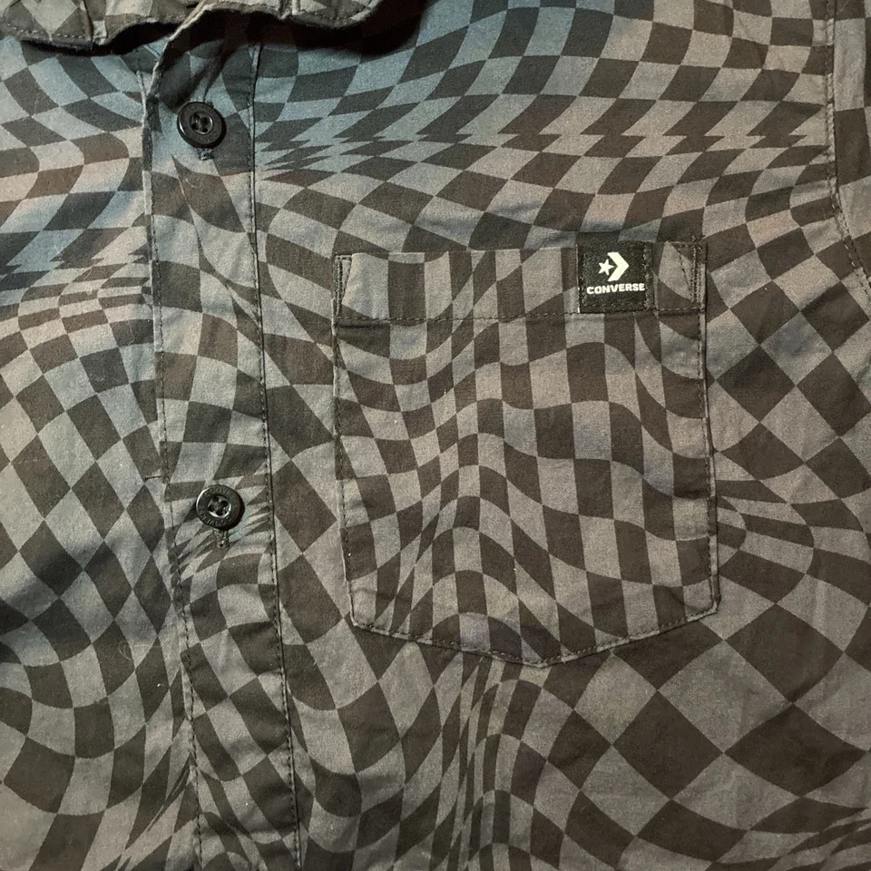 Рубашка с коротким рукавом на пуговицах для мальчиков Converse размер M черная с геометрическим принтом (10–12) - Изображение 3 из 4
