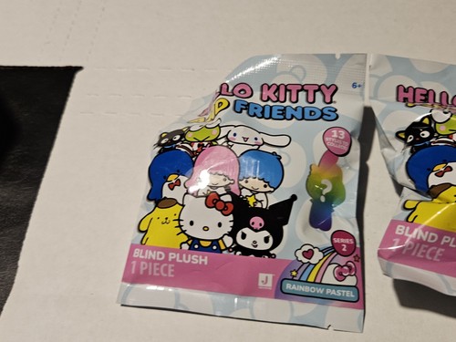 2 X PACK Hello Kitty® And Friends Series 2 Plush Toy Blind Bag - Picture 3 of 5