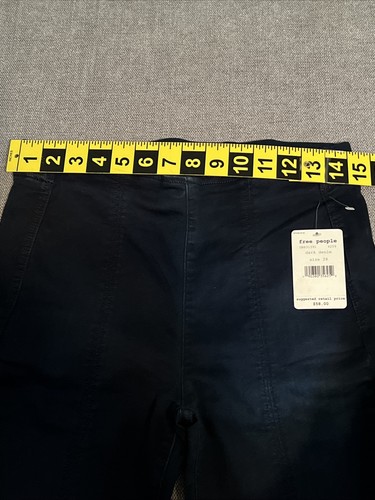 Pantalones de mezclilla ajustados al tobillo elásticos de mezclilla oscura Free People para mujer 28 dobladillo crudo - Imagen 3 de 12