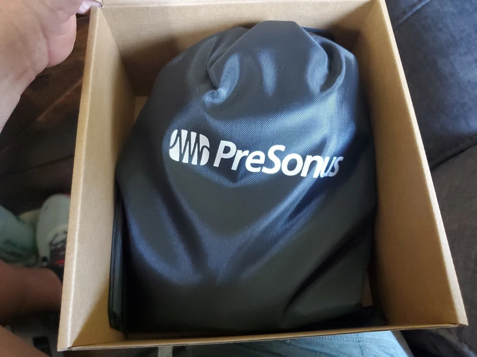 NIB - PreSonus AudioBox GO Creator Recording Bundle - Image 4 of 4