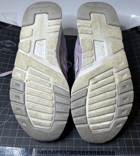 Women’s Size 7 New Balance 997 Light Purple Casual Sneaker - Picture 6 of 7