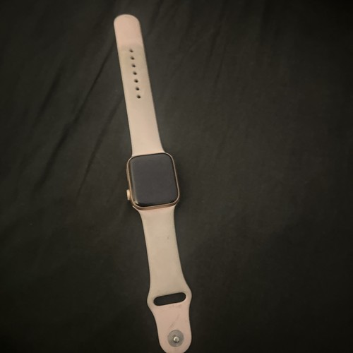 (As is) Apple Watch Series 6 GPS LTE Bundle