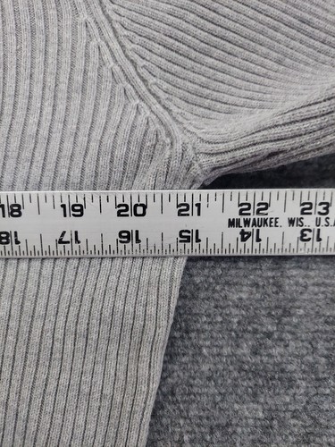 Suéter LRL Ralph Lauren Cuello Alto Mujer Grande Gris Acanalado Monograma Rosa - Imagen 9 de 10