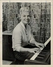 1959 Press Photo Singer Jane Morgan on "The Garry Moore Show" - hpp26440