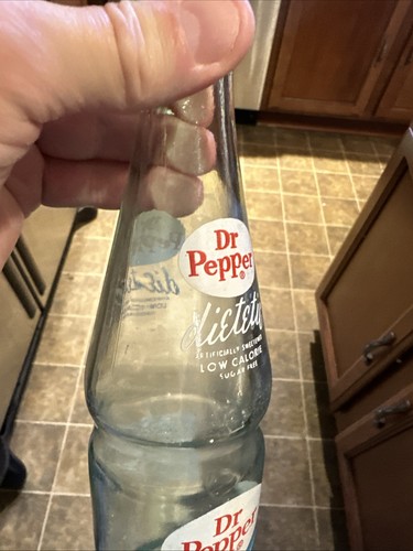 Dr Pepper Dietetic ACL Soda Bottle 12 Oz - Picture 3 of 14