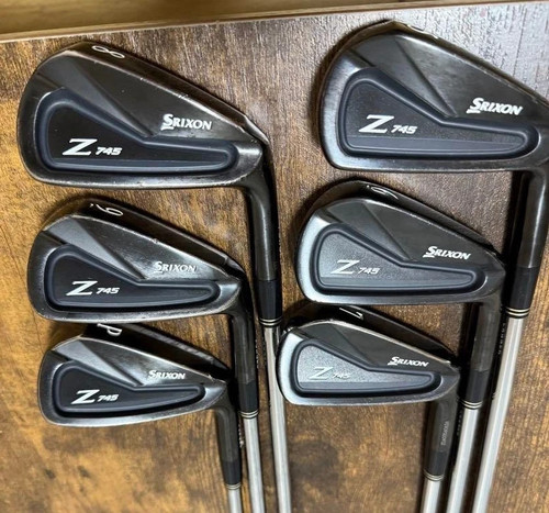 (Srixon) Iron set 6piece Z745 BLACK 5-9,Pw Shaft Dynamic Gold DST Flex S Japan