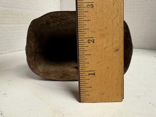 Rusty Vintage ANTIQUE FOLDED AND RIVETED METAL COWBELL 5" R&F MFG CO N. Y. - Picture 11 of 17