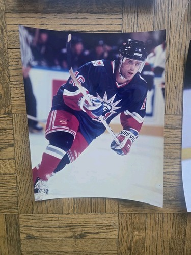 Lot of New York Rangers 8x10 NHL Hockey Photos Game Action NHL Pat LaFontaine - Picture 5 of 11