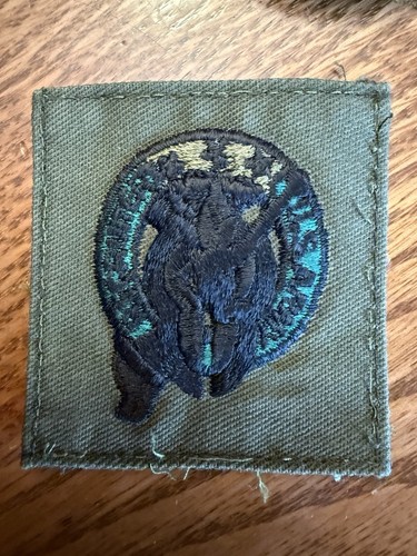 US Army Military Patch Lot 75th 84th Div Vietnam Cold War Era Rank Flags - Picture 4 of 4