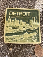Detroit Skyline 4"x4" Glazed PEWABIC POTTERY TILE Year 2008 Light Green RARE