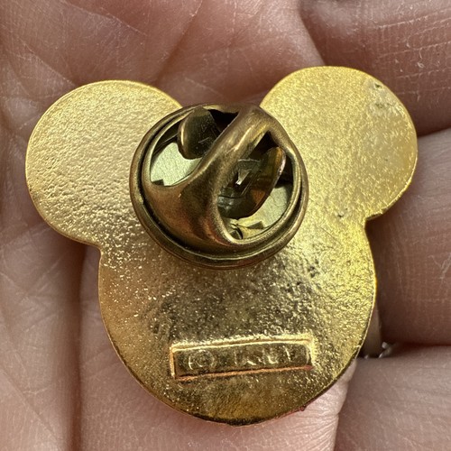 Prendedor coleccionable bandera americana de Mickey Mouse de Disney de 1 pulgada - Imagen 2 de 4