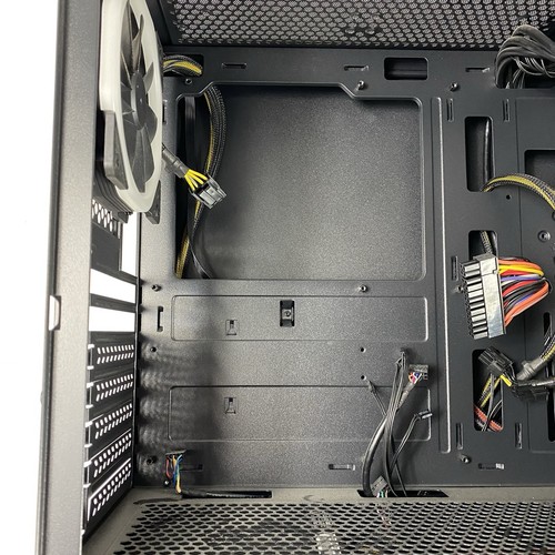 Case Sama 3601 RGB ATX Mid Tower Etui komputerowe z zasilaczem EVGA 500W - Zdjęcie 9 z 11