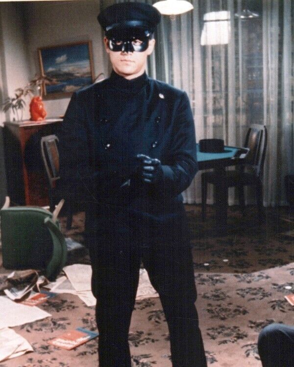 Bruce Lee como Kato en The Green Hornet listo para la acción foto de 8x10 pulgadas